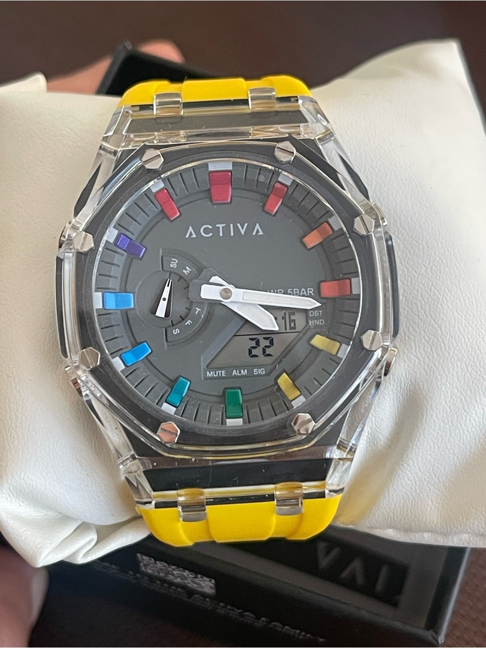 Activa Kaleido X
Invicta Men's Digital Watch - 44.2mm, Yellow (ACW2100-002) - Picture 2 of 12